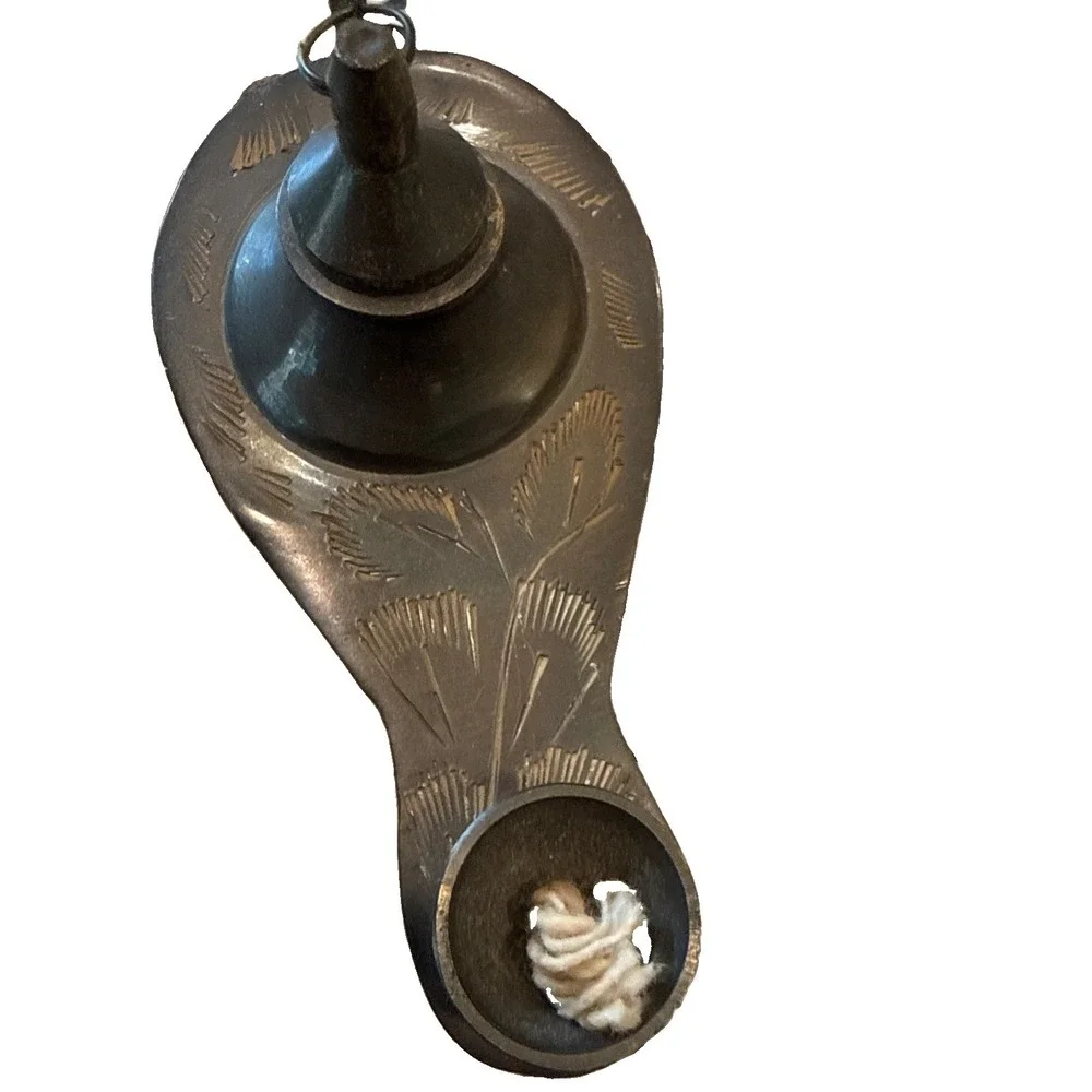 Vintage Brass Aladdin Lamp Style Oil Lamp With Cap Genie MCM Decor Display 6